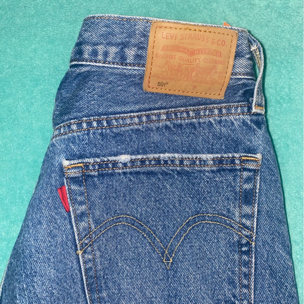 Levis relaxed women’s jeans